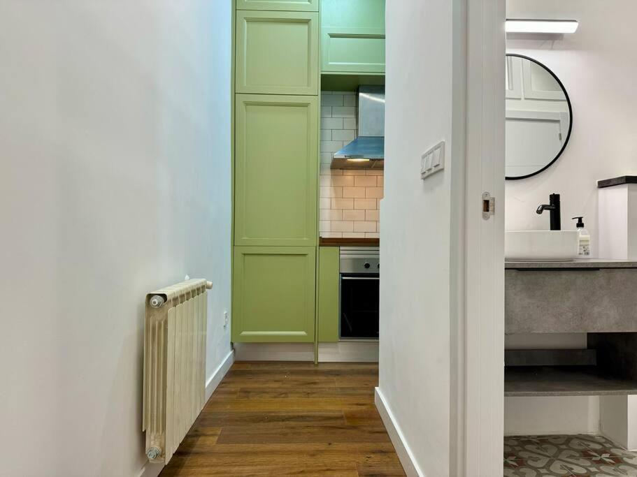 Appartement Cozy Beautiful Flat City Center à Madrid Extérieur photo