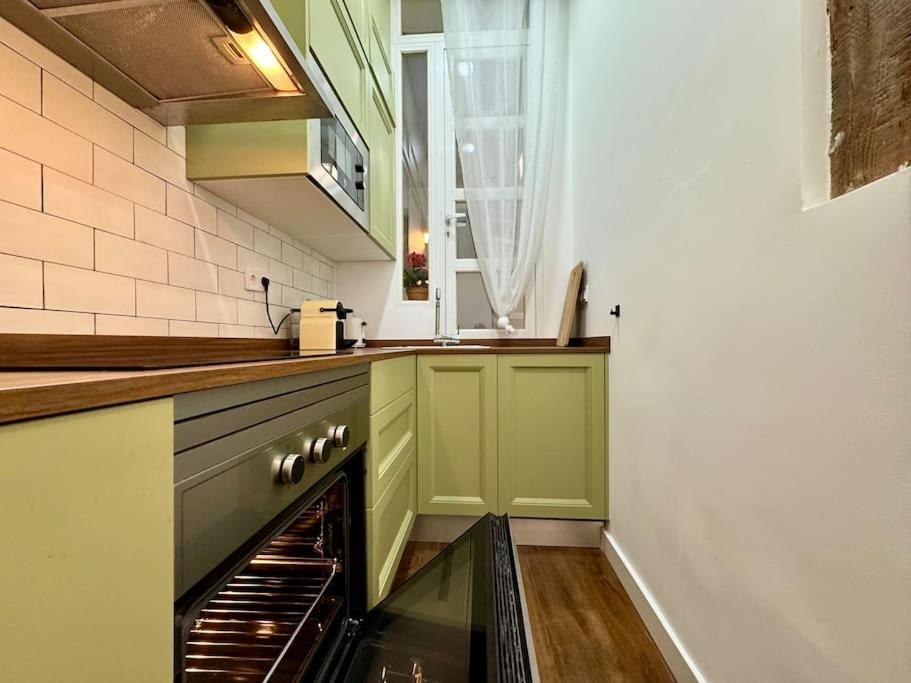 Appartement Cozy Beautiful Flat City Center à Madrid Extérieur photo